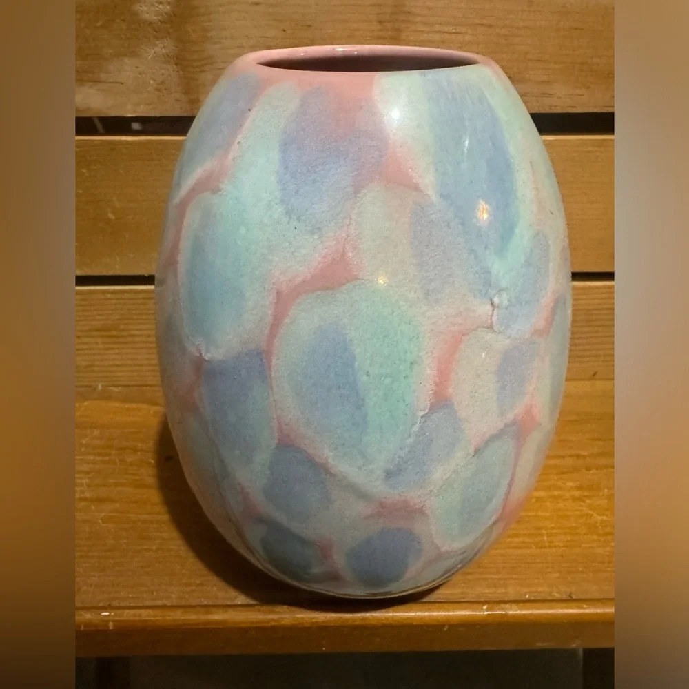 Vintage Royal Haeger pastel pottery - Picture 2 of 6